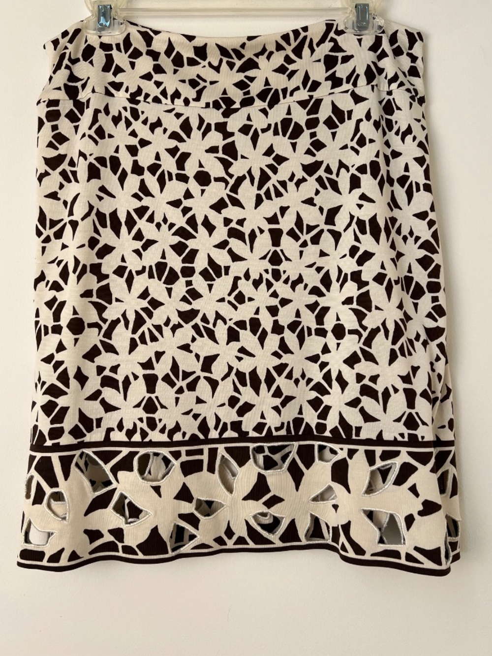 Diane von Furstenberg Brown & Cream Floral Cutout Hem Skirt 100% Silk size 10